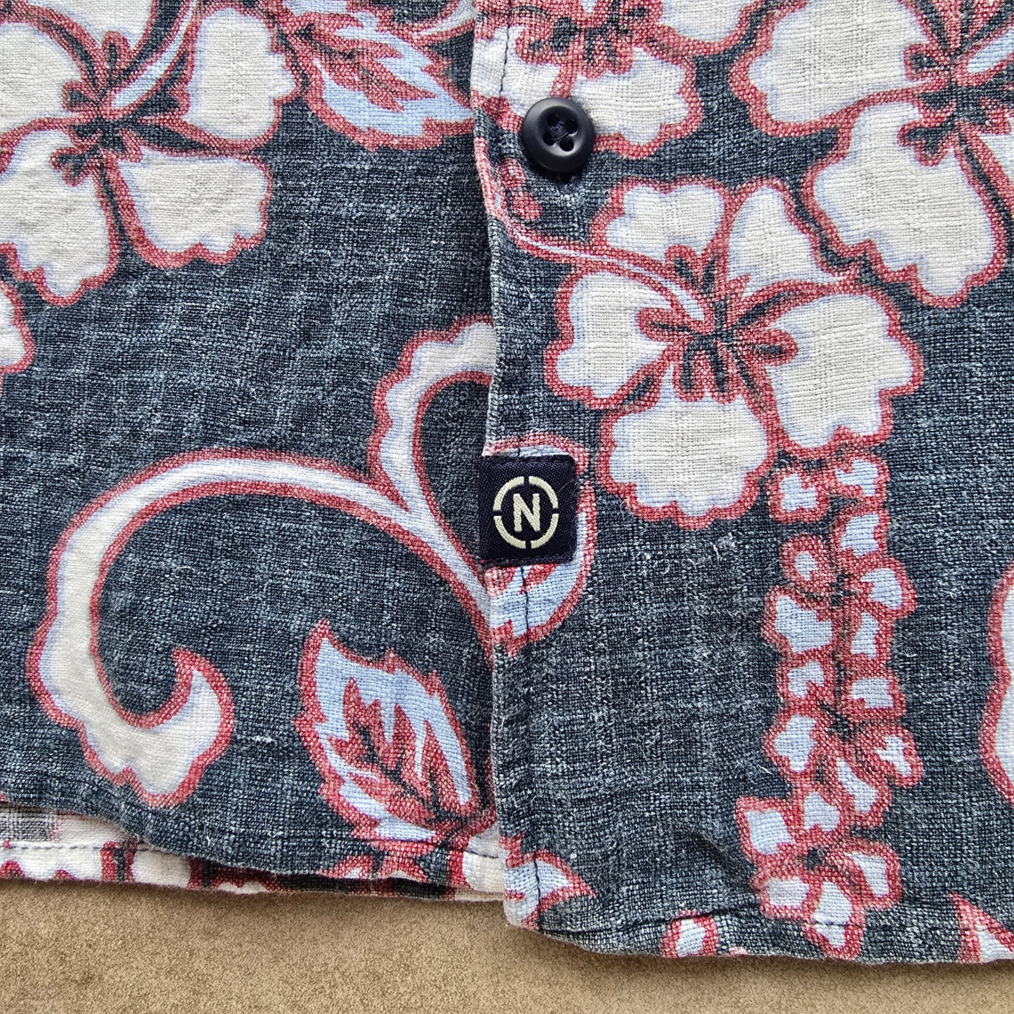 Vintage 90's Nautica Jeans Company Hawaiian Button Up Shirt - M