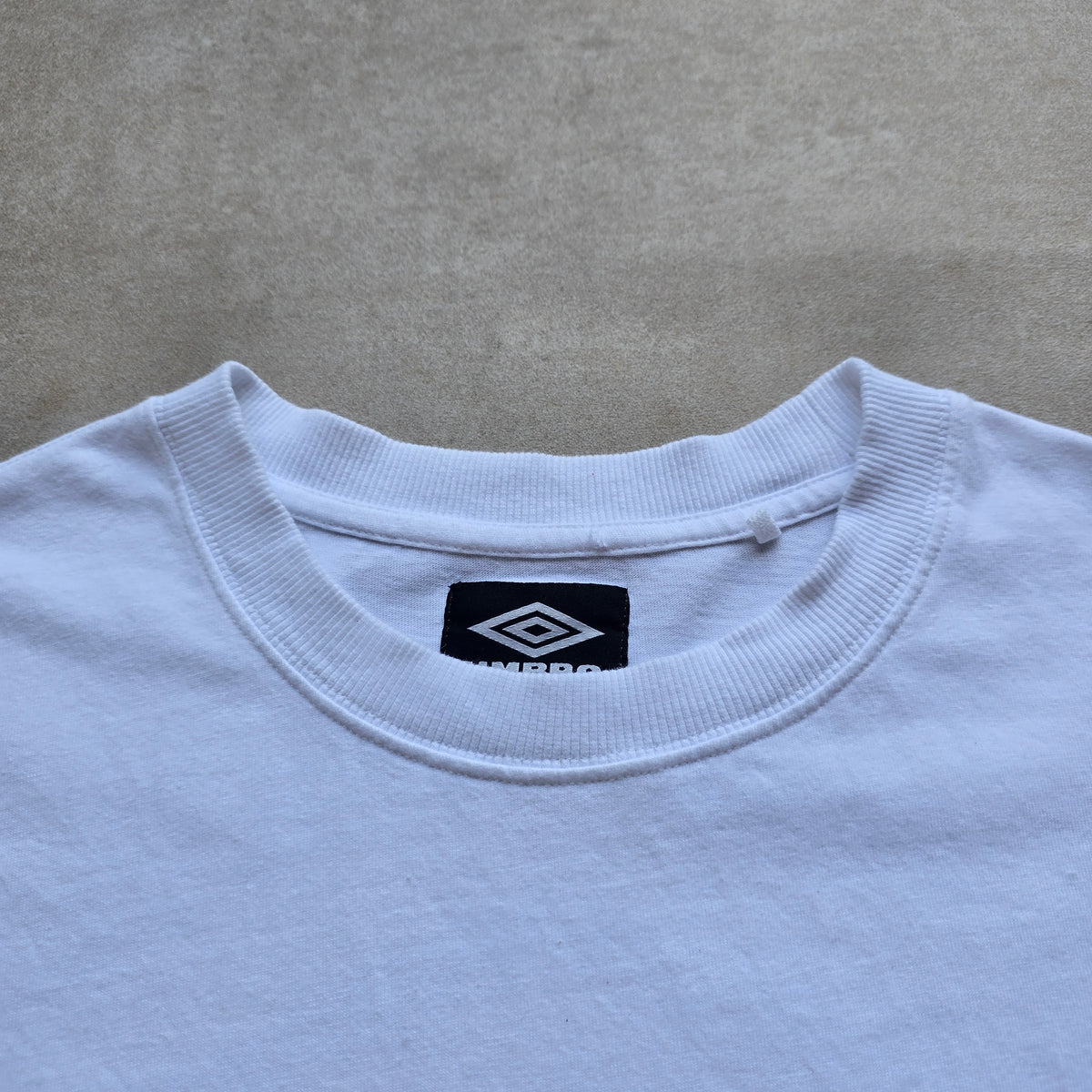 Umbro Tonal Logo Print Tee - L