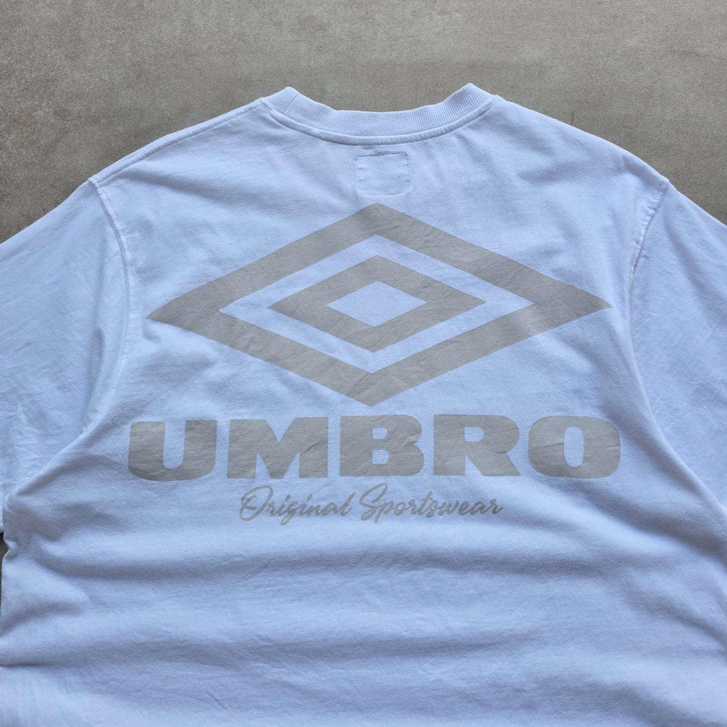 Umbro Tonal Logo Print Tee - L