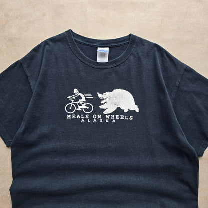 Vintage 2000's Meals On Wheels Alaska Tee - L