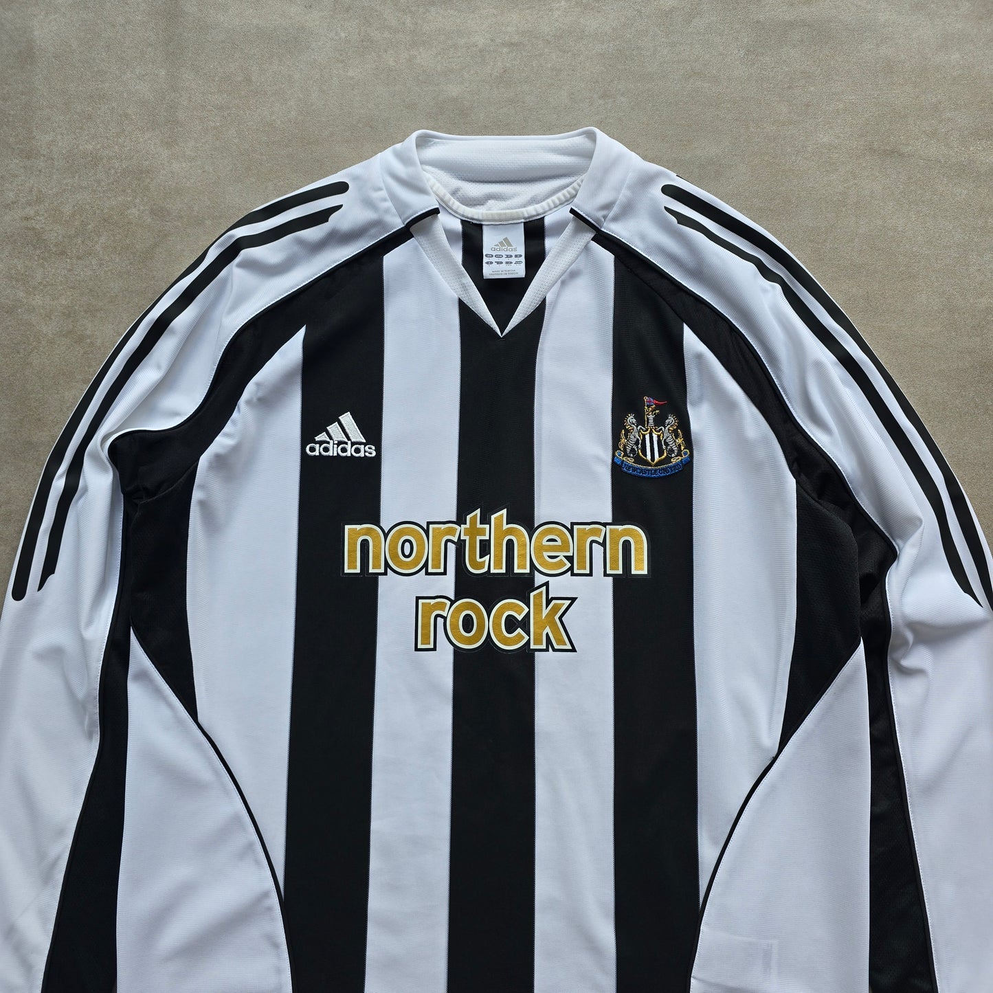 Vintage 2005 Adidas Newcastle Home Long Sleeve Jersey - L