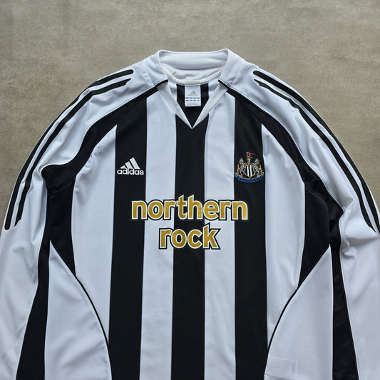 Vintage 2005 Adidas Newcastle Home Long Sleeve Jersey - L