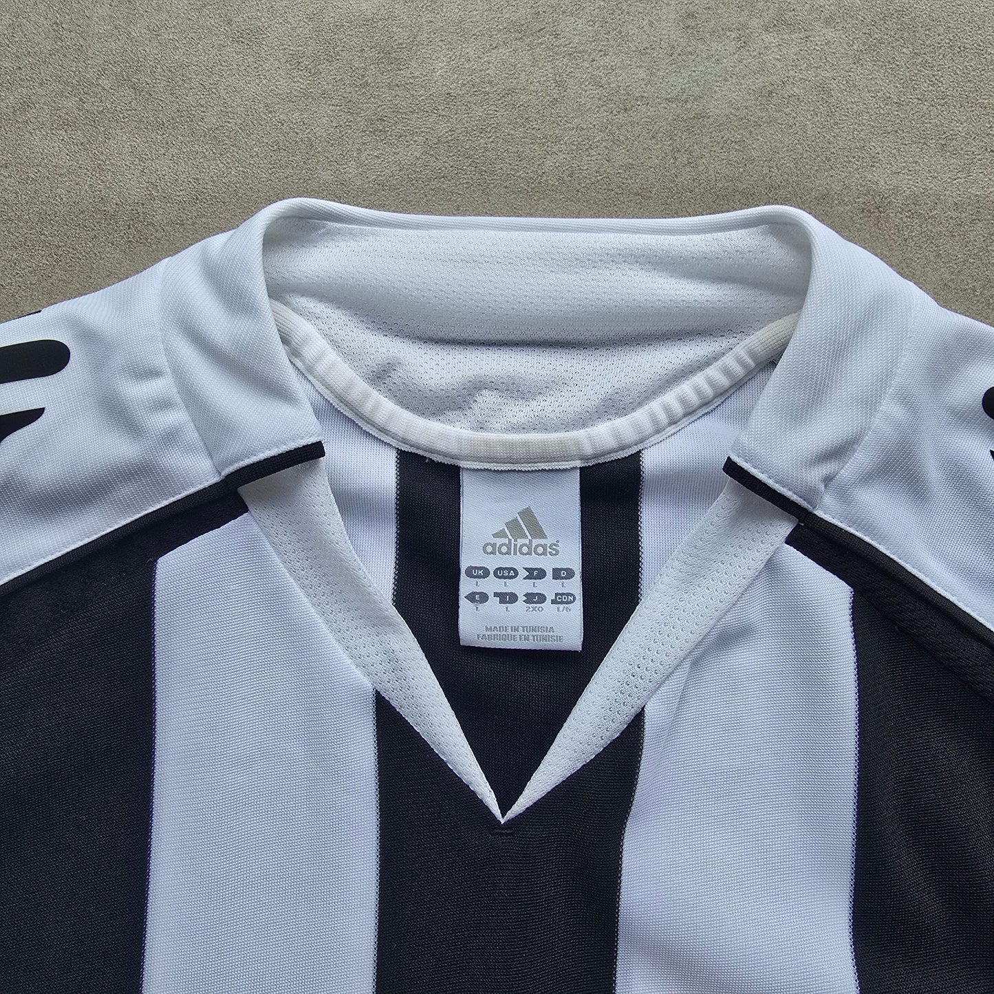 Vintage 2005 Adidas Newcastle Home Long Sleeve Jersey - L