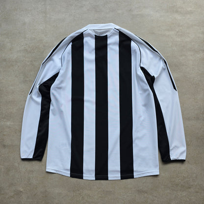 Vintage 2005 Adidas Newcastle Home Long Sleeve Jersey - L