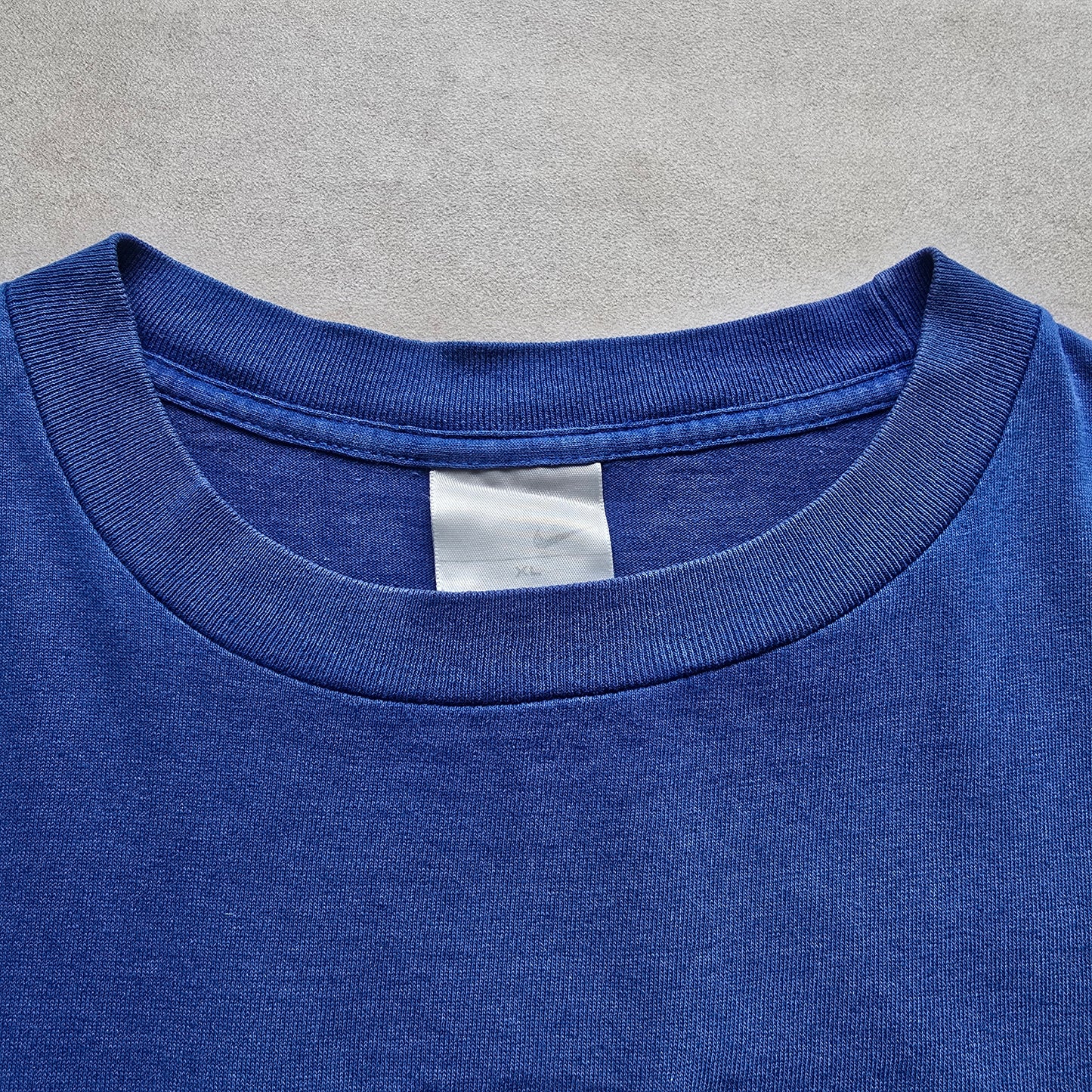 Vintage 2000's Nike Air Embroidered Logo Tee - XL