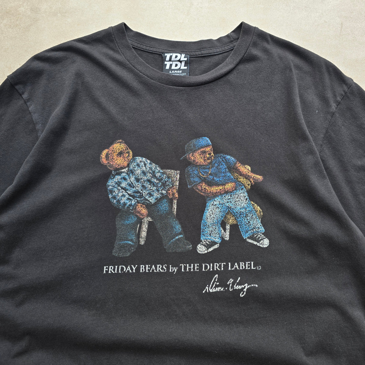 The Dirt Label Friday Bears Tee - L