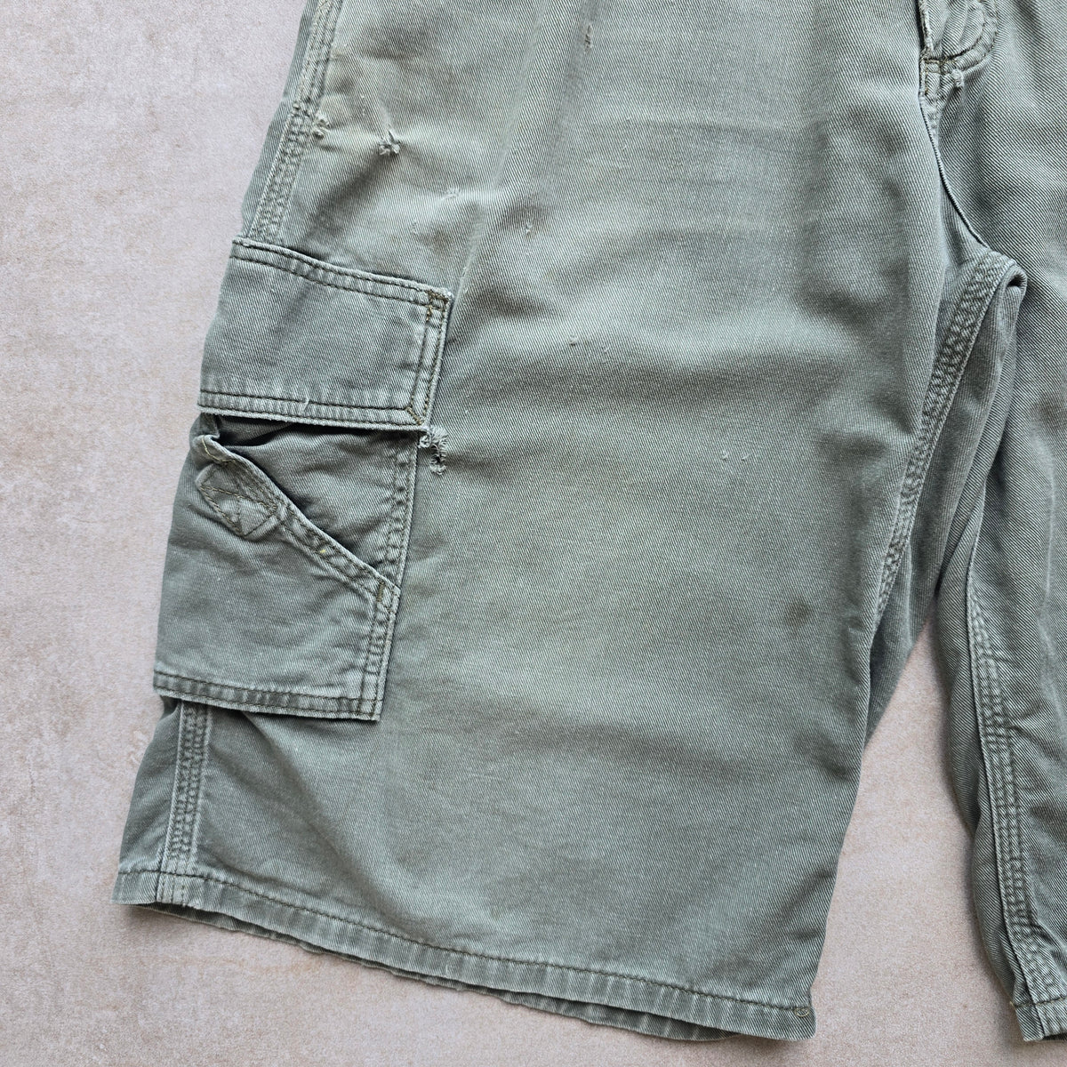 Vintage Carhartt Cargo Shorts - 32