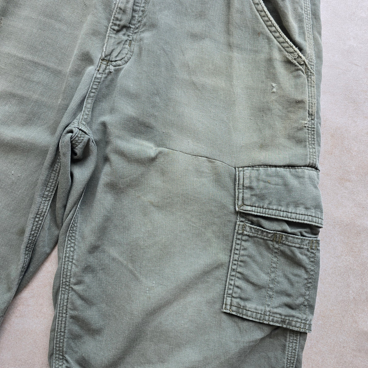 Vintage Carhartt Cargo Shorts - 32