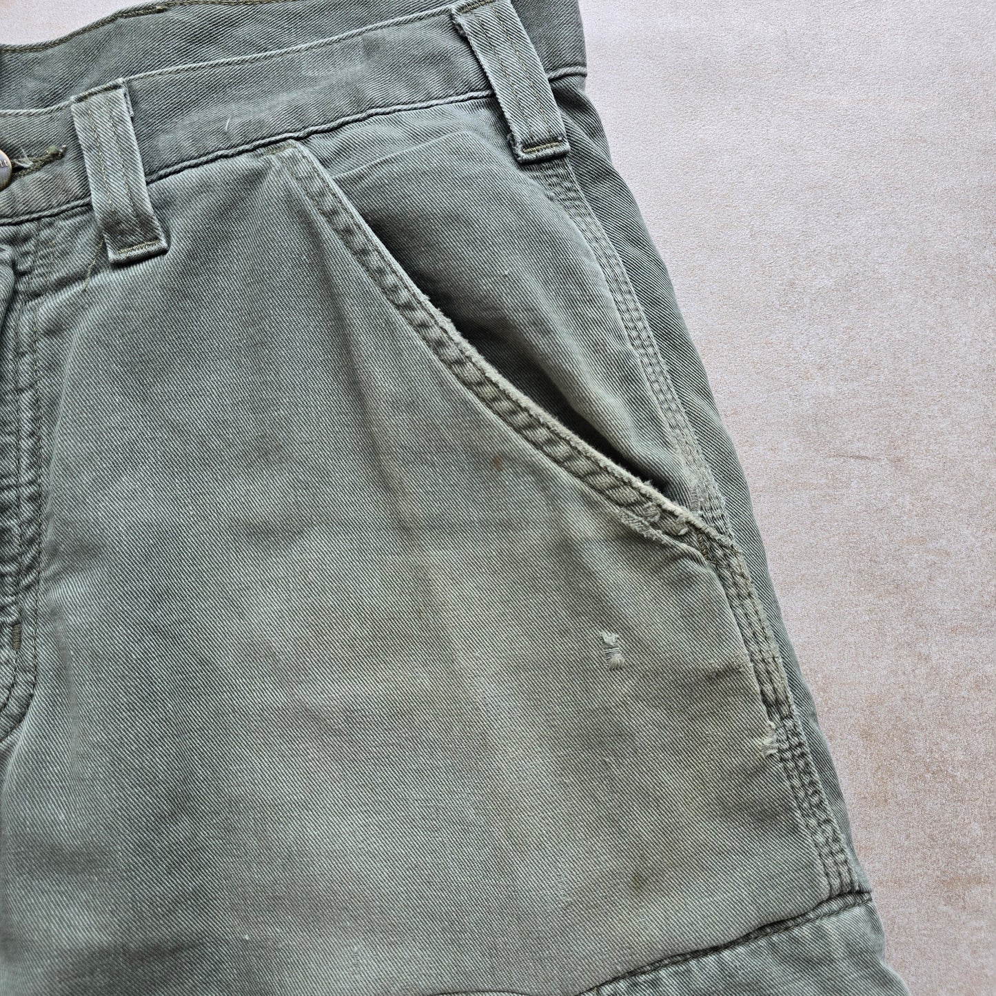 Vintage Carhartt Cargo Shorts - 32