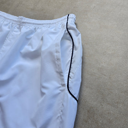 Vintage 2000s Umbro England Shorts - L/XL