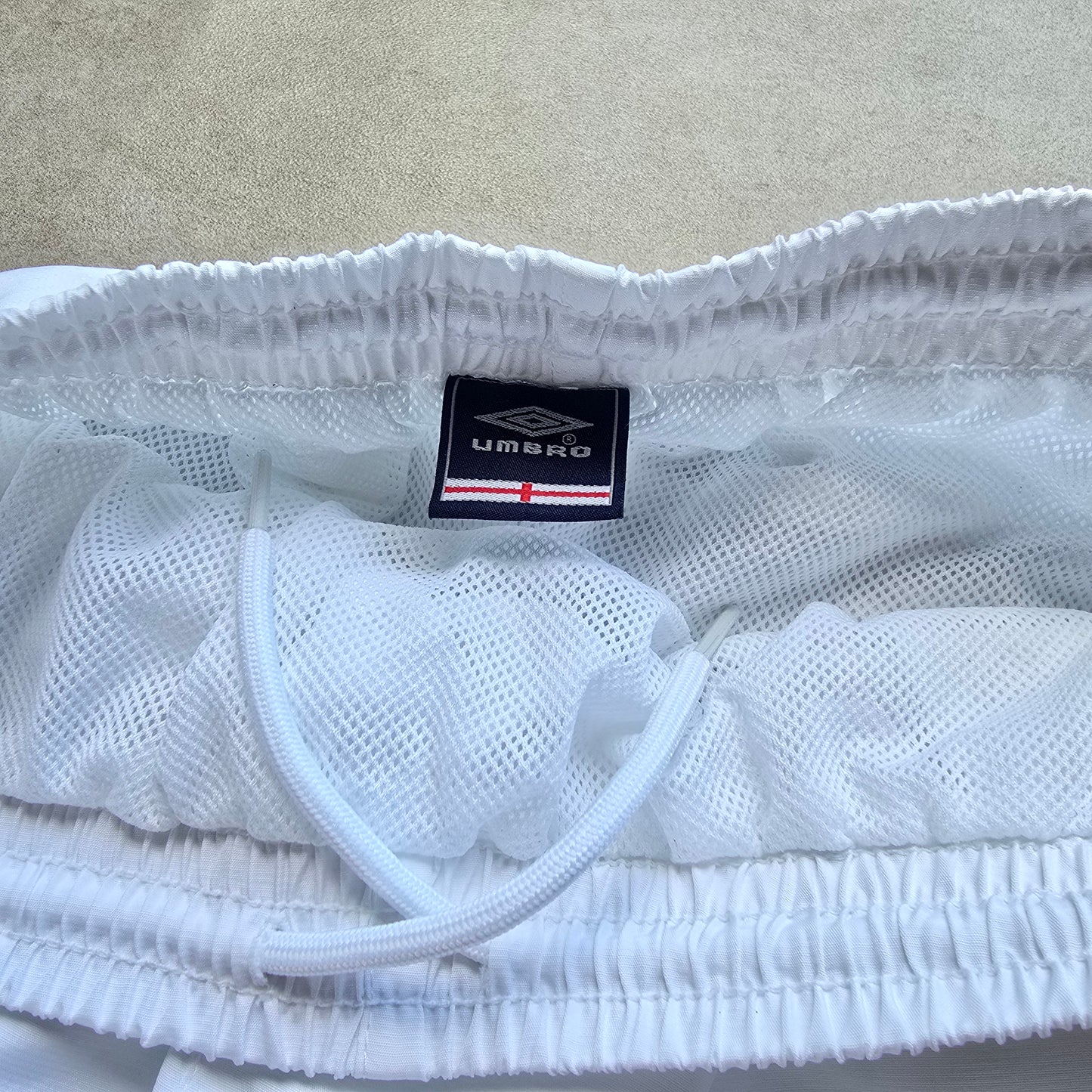 Vintage 2000s Umbro England Shorts - L/XL