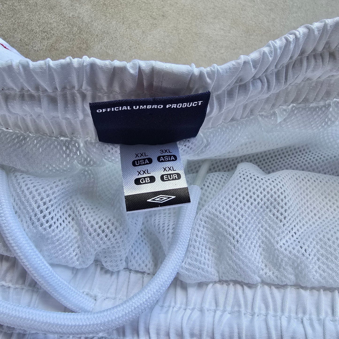 Vintage 2000s Umbro England Shorts - L/XL