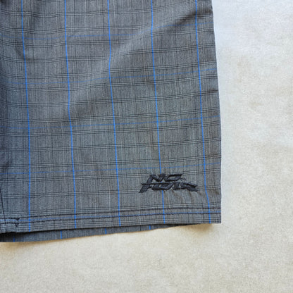 Vintage 2000's No Fear Plaid Shorts - 36