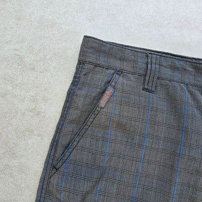 Vintage 2000's No Fear Plaid Shorts - 36