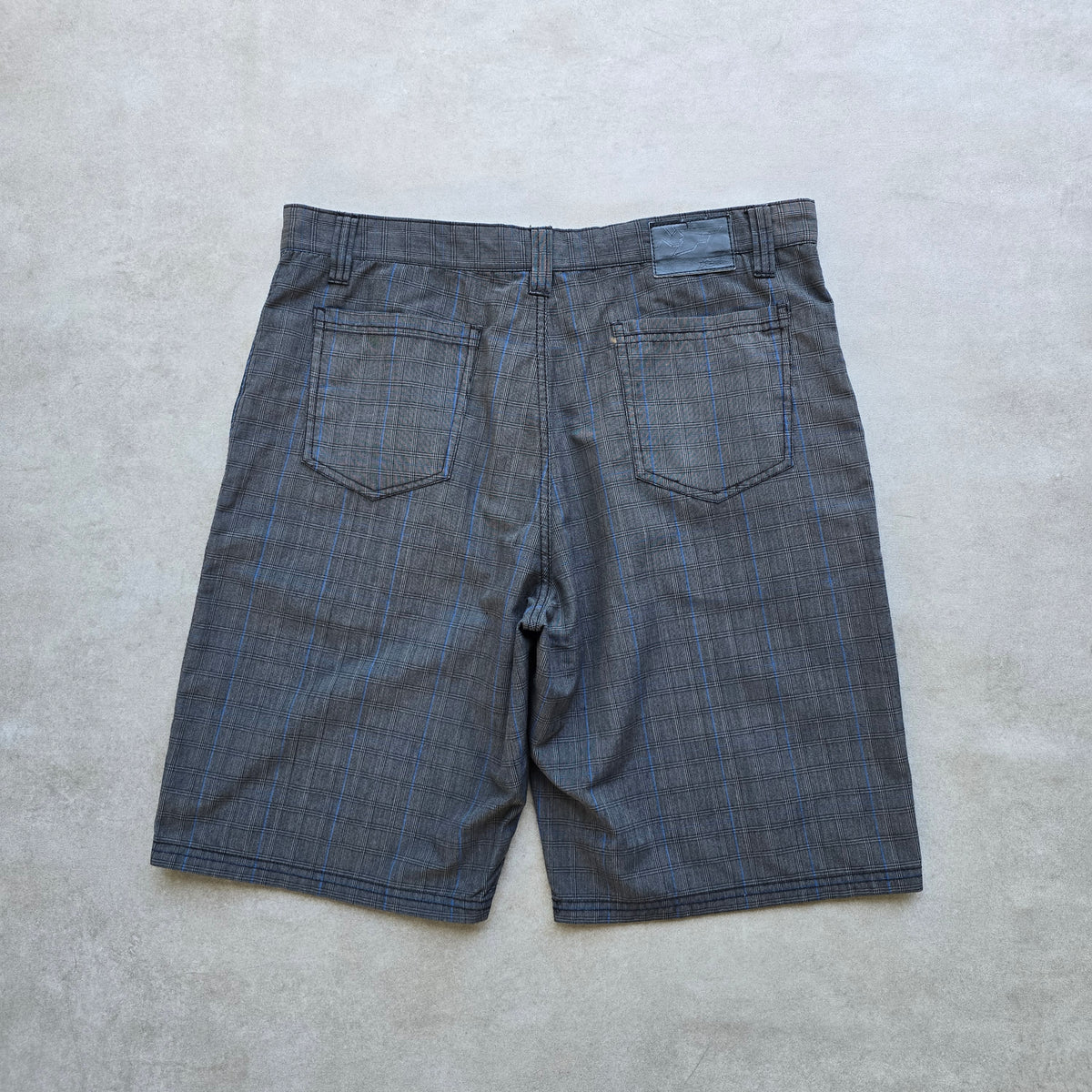 Vintage 2000's No Fear Plaid Shorts - 36