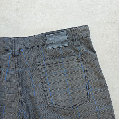 Vintage 2000's No Fear Plaid Shorts - 36