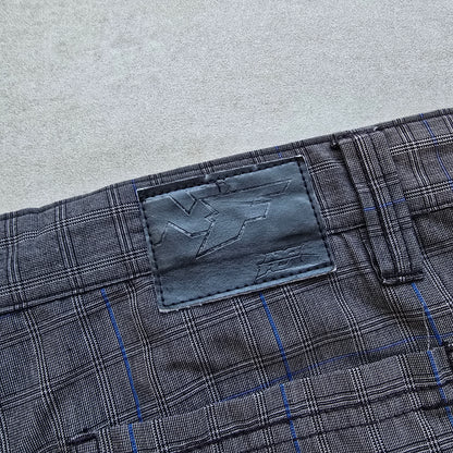 Vintage 2000's No Fear Plaid Shorts - 36