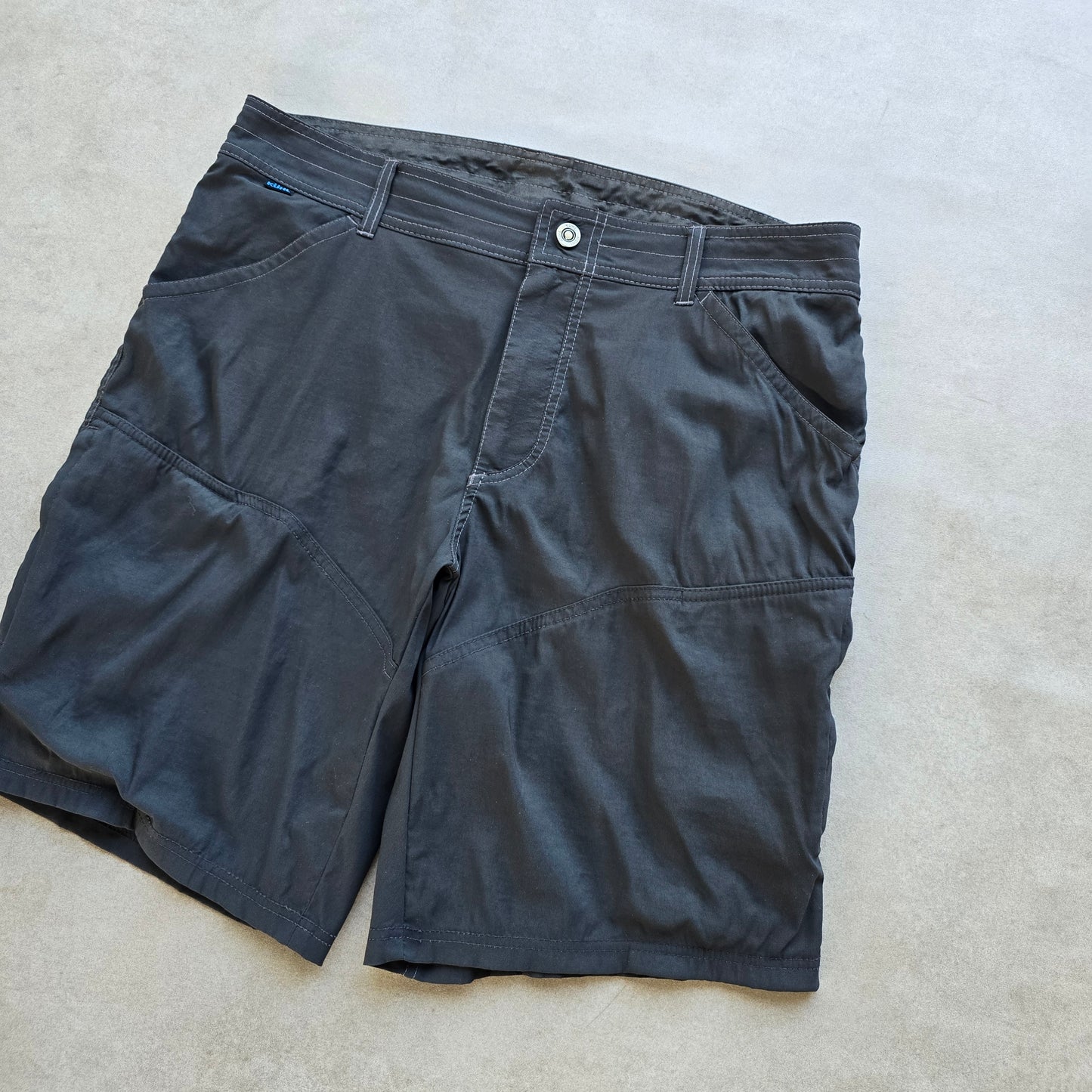 Kuhl Cargo Shorts - 36