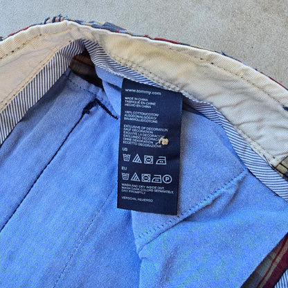 Tommy Hilfiger Plaid Cargo Shorts - 33