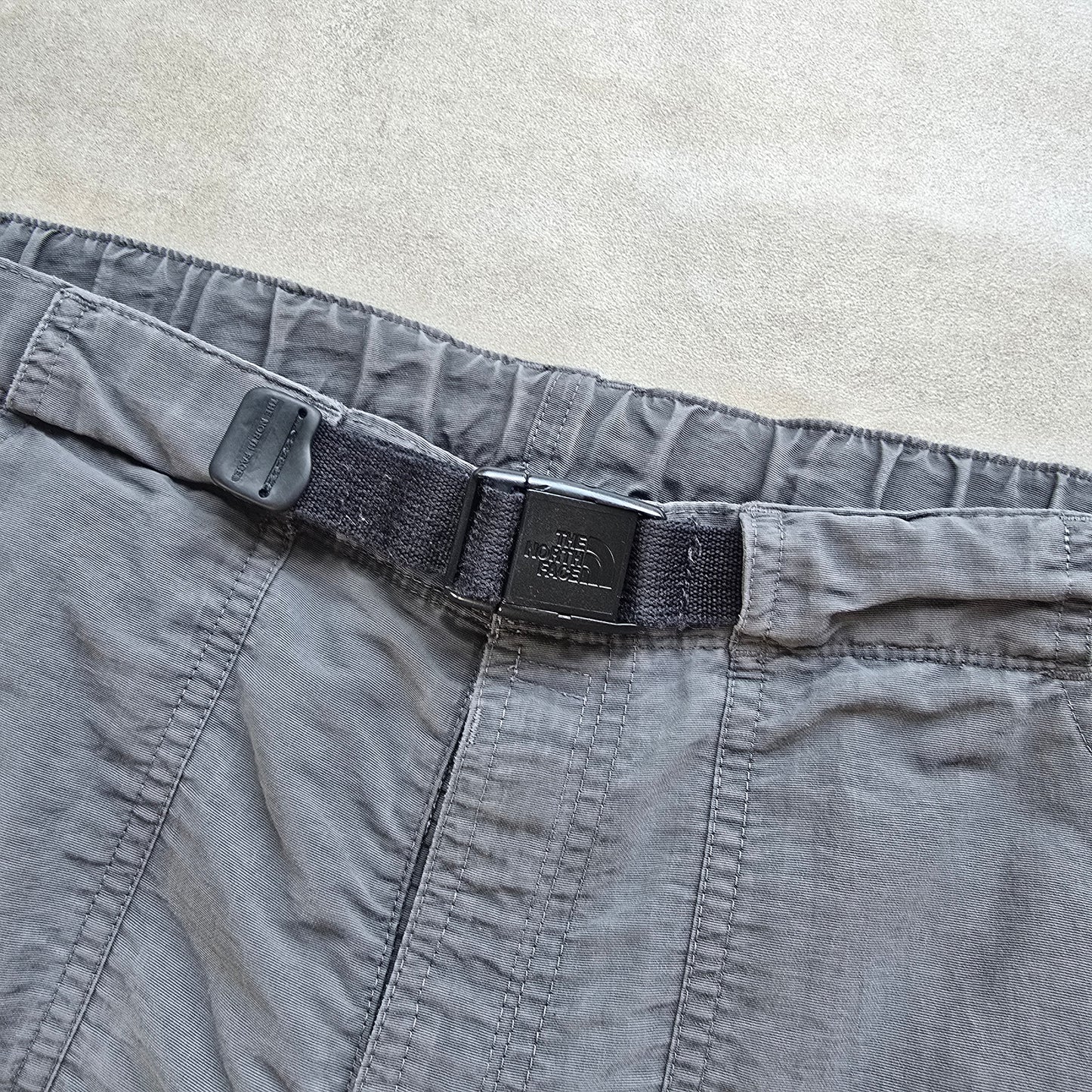 The North Face Cargo Shorts - L