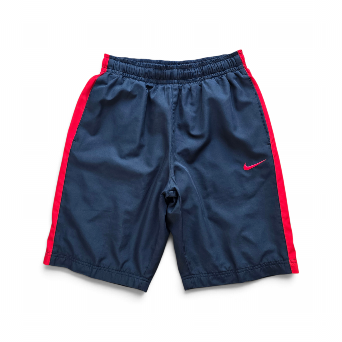 Vintage 2000's Nike Mini Swoosh Shorts - S