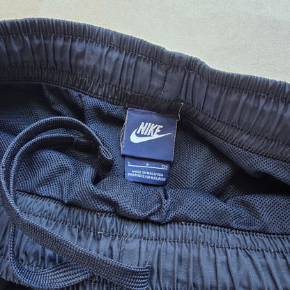 Vintage 2000's Nike Mini Swoosh Shorts - S