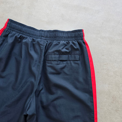 Vintage 2000's Nike Mini Swoosh Shorts - S