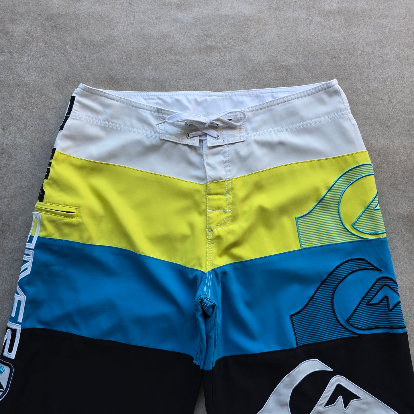 Vintage 2000's Quiksilver Board Shorts - 34