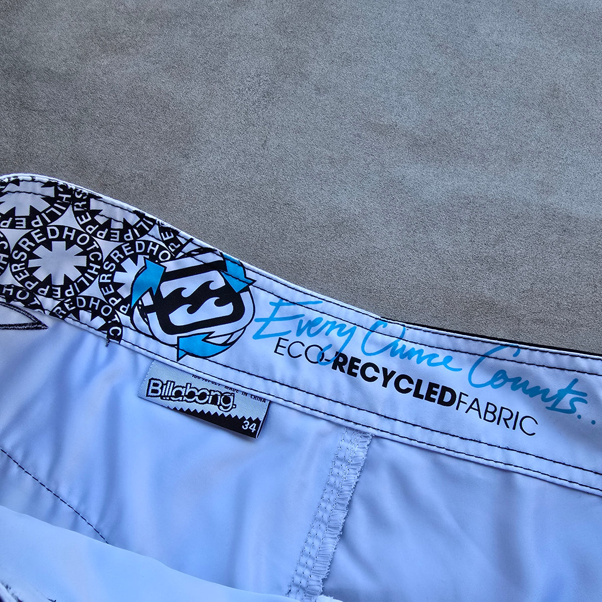 Vintage 2000's Billabong x Red Hot Chilli Peppers Board Shorts - 34