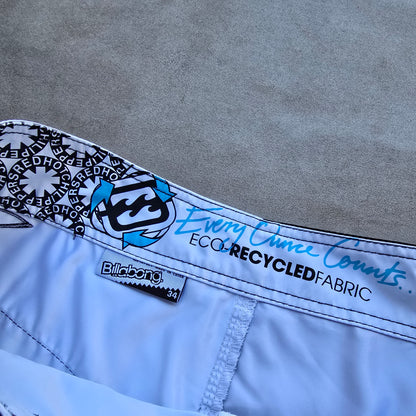 Vintage 2000's Billabong x Red Hot Chilli Peppers Board Shorts - 34