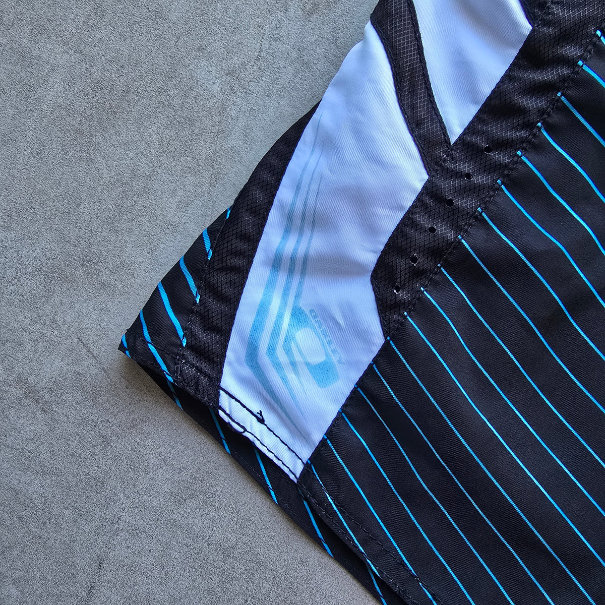 Vintage 2000's Oakley Board Shorts - 36
