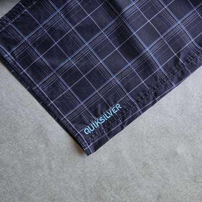 Vintage 2000's Quiksilver Plaid Board Shorts - 32