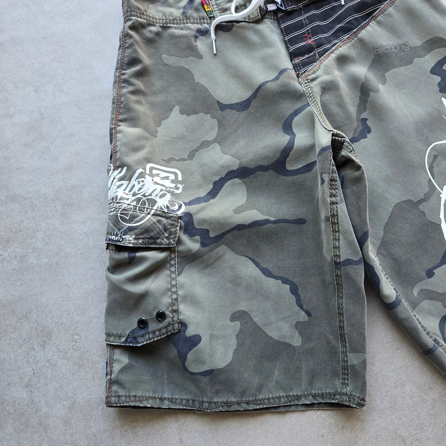 Vintage 2000's Billabong Camo Board Shorts - 30