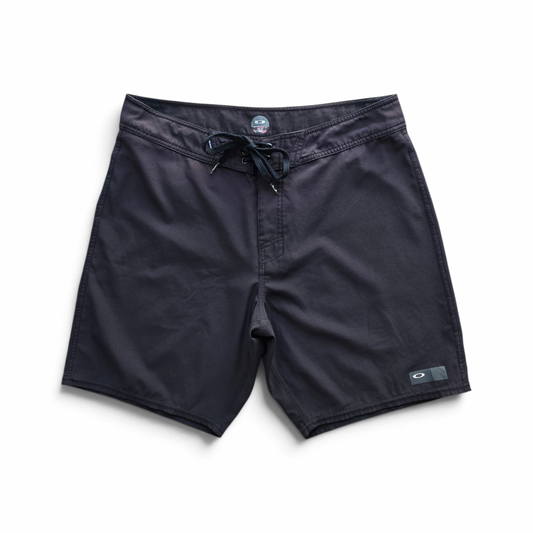 Vintage 2000's Oakley Lightweight Board Shorts - 32