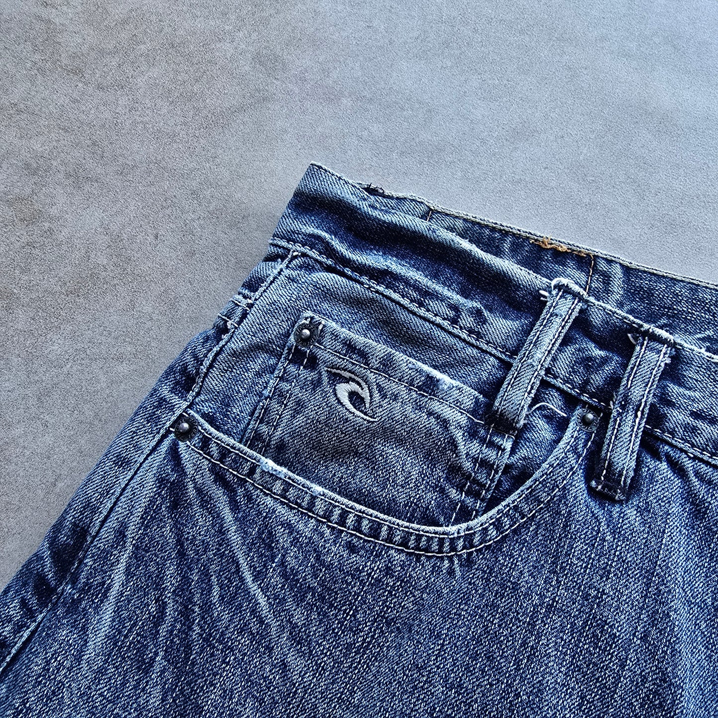 Vintage 2000's Rip Curl Baggy Denim Shorts - 34