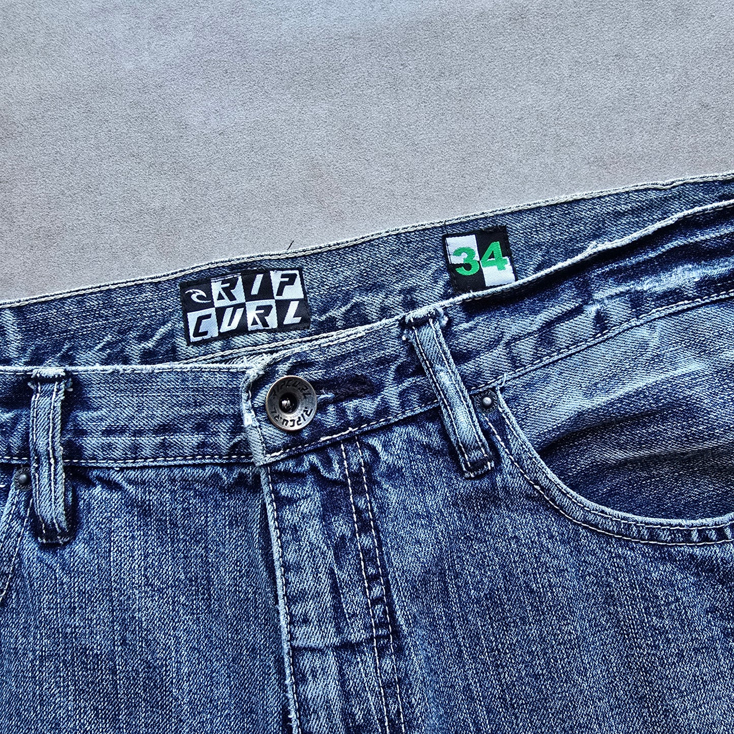 Vintage 2000's Rip Curl Baggy Denim Shorts - 34