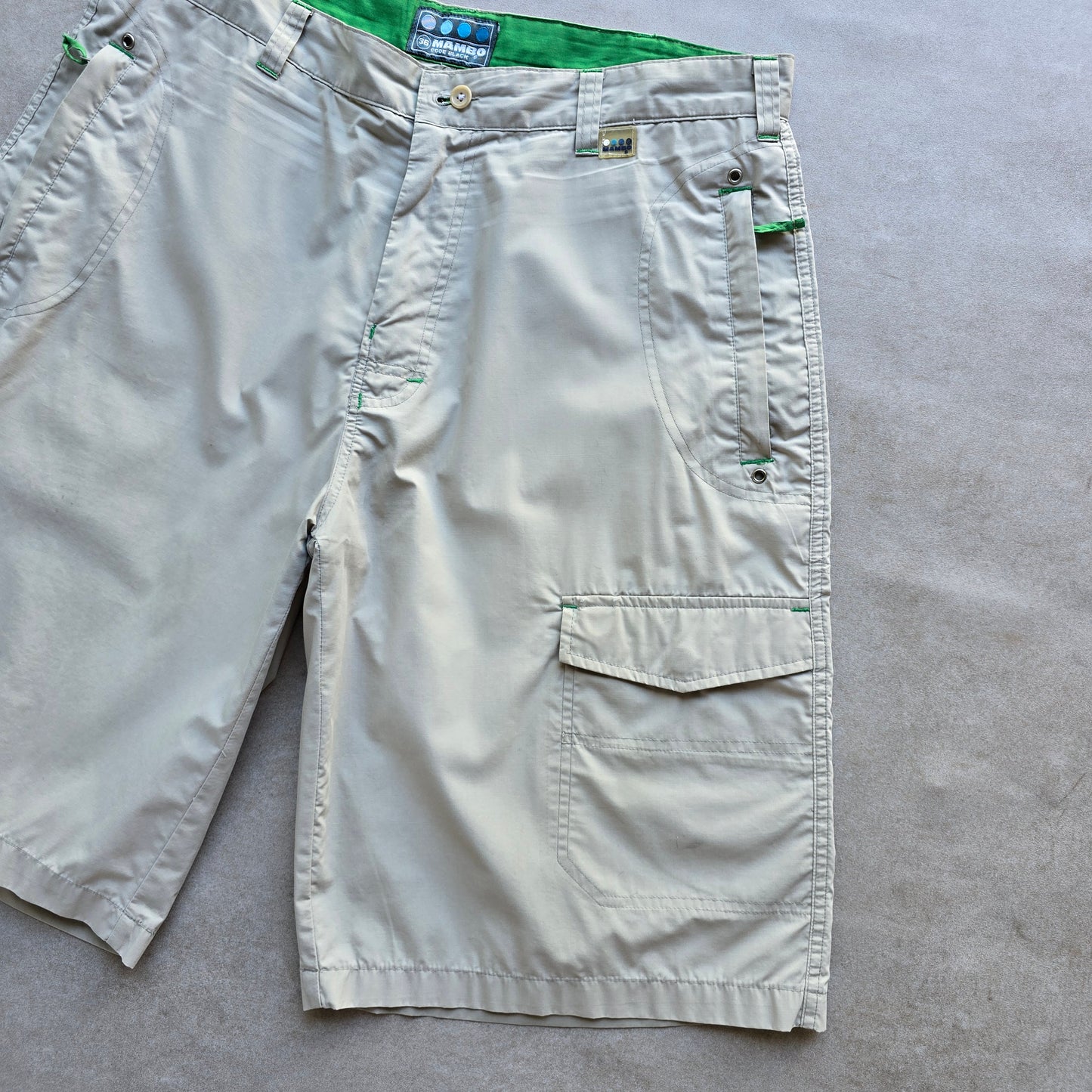 Vintage 2000's Mambo Shorts - 36