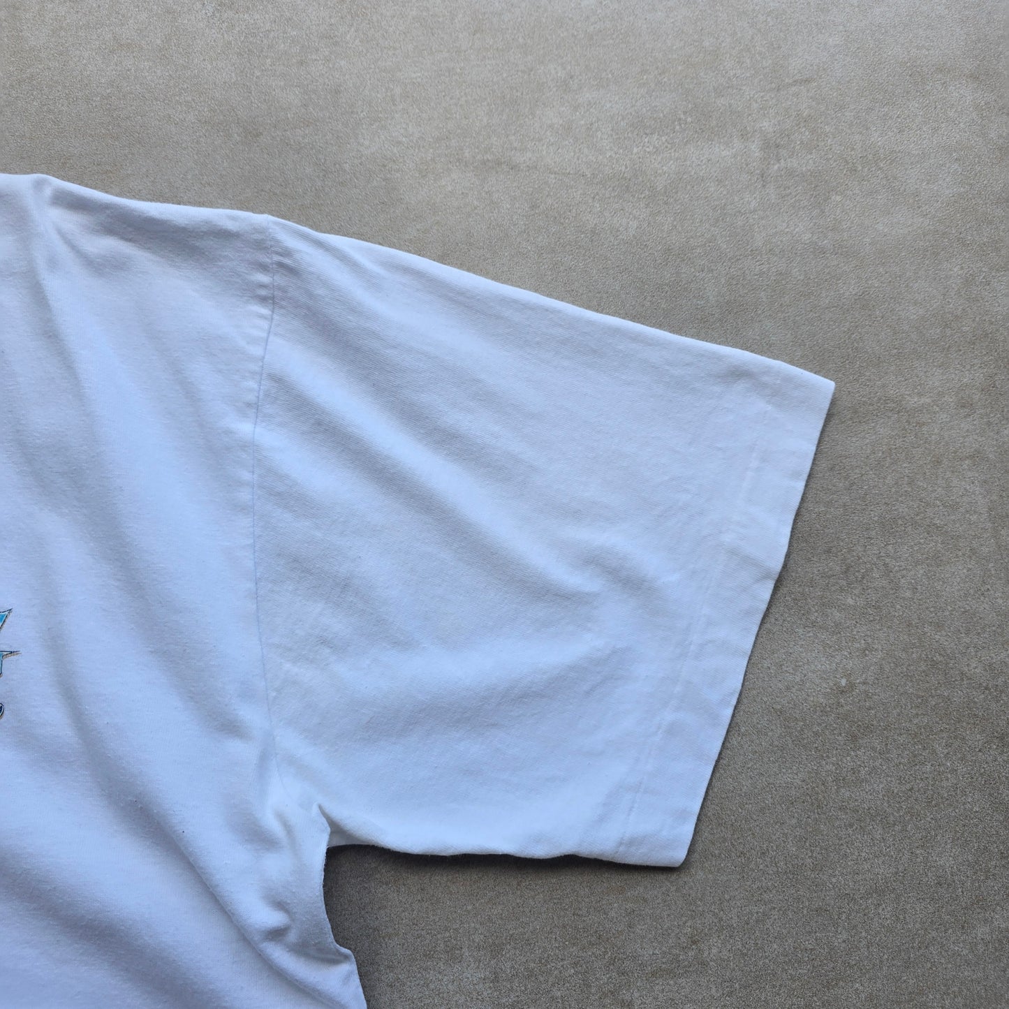 Vintage 90's Billabong Tee - L