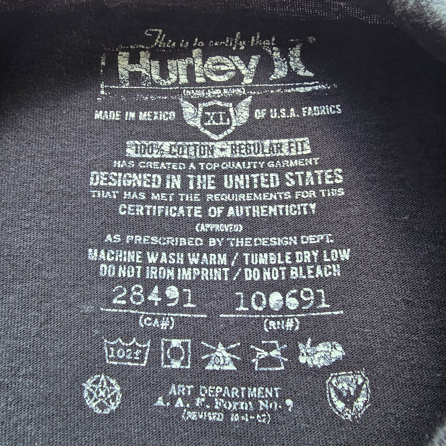 Vintage 2000's Hurley Tee - XL
