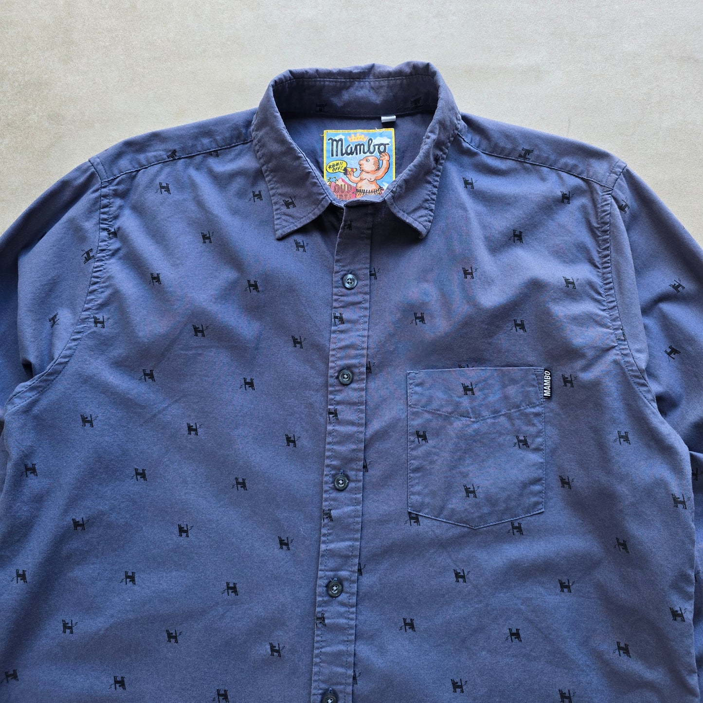 Mambo Loud Long Sleeve Button Up Shirt - L