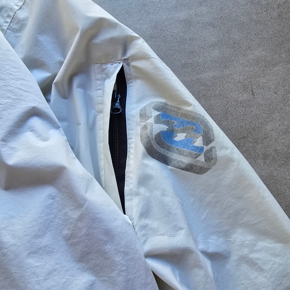 Vintage 2000's Billabong Windbreaker Jacket - XL