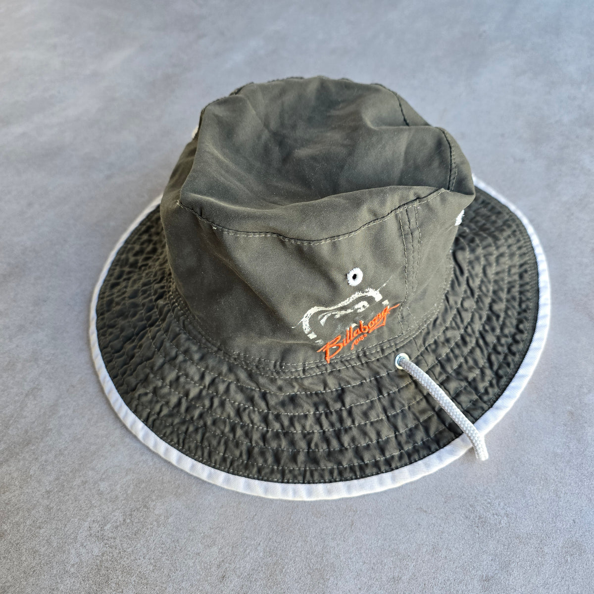 Vintage 2000's Billabong Reversible Bucket Hat