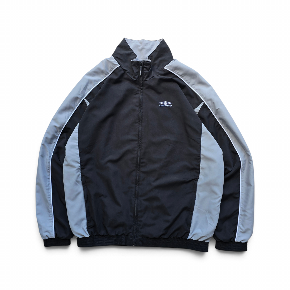 Vintage 2000's Umbro Windbreaker Jacket - XL