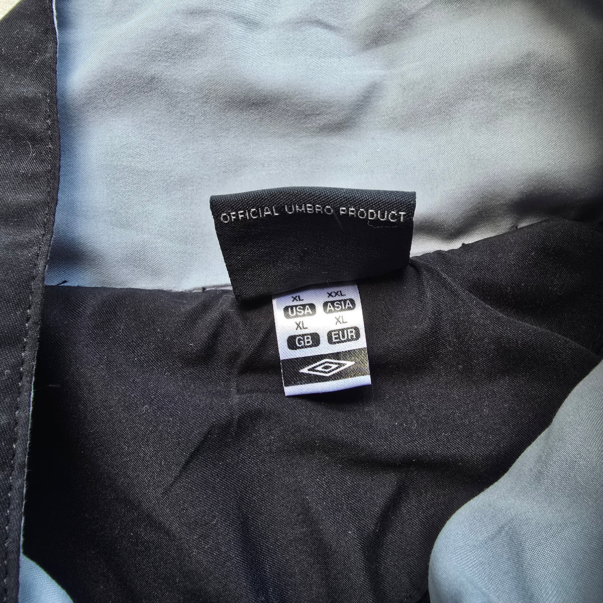 Vintage 2000's Umbro Windbreaker Jacket - XL