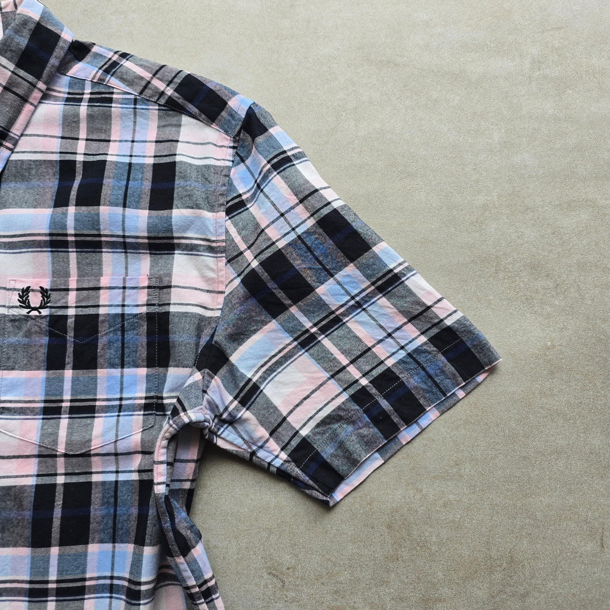 Fred Perry Short Sleeve Button Up Shirt - M