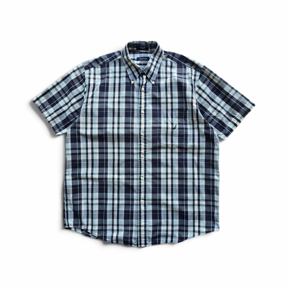 Vintage 2000's Nautica Plaid Short Sleeve Button Up Shirt - L