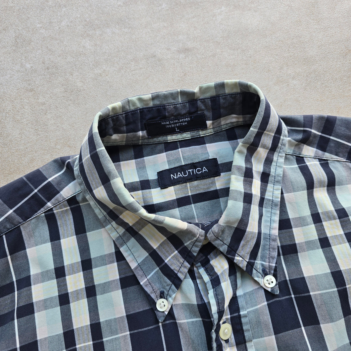 Vintage 2000's Nautica Plaid Short Sleeve Button Up Shirt - L