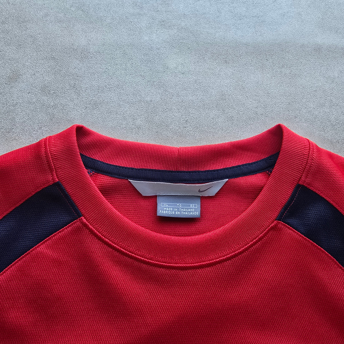 Vintage 2000's Nike Mini Swoosh Jersey Tee - L