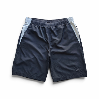 Vintage 2000's Nike Shorts - L