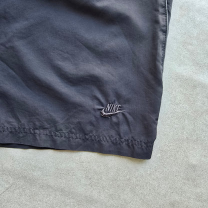 Vintage 2000's Nike Shorts - L